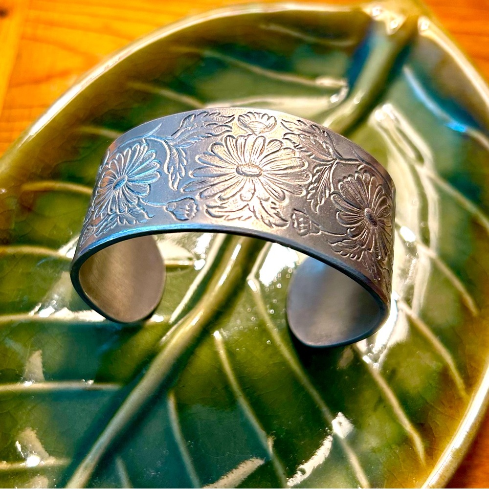 Vintage Salisbury Pewter Cuff Bracelet September Aster Birth Flower